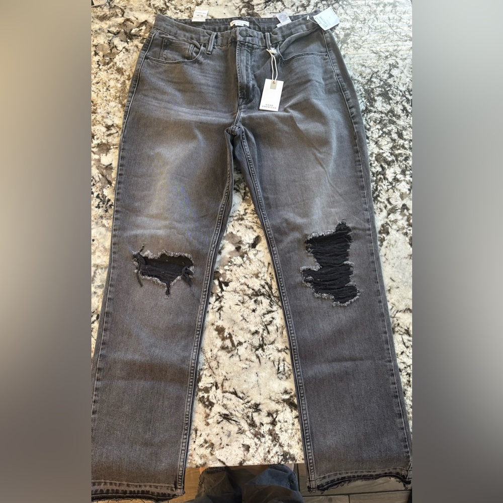 NWT Good American Charcoal Denim Straight Leg Jeans